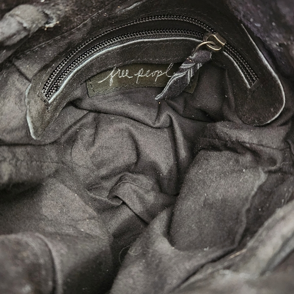 NWT FREE PEOPLE BILLIE SUEDE CROSSBODY BAG BLACK - Picture 8 of 8